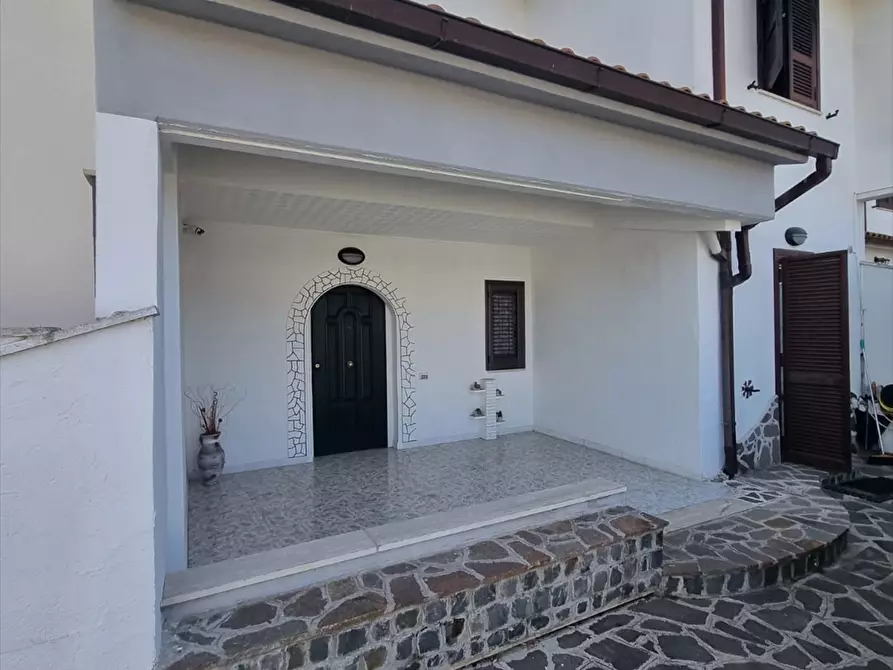 casa indipendente in vendita ad Anzio in zona Mare