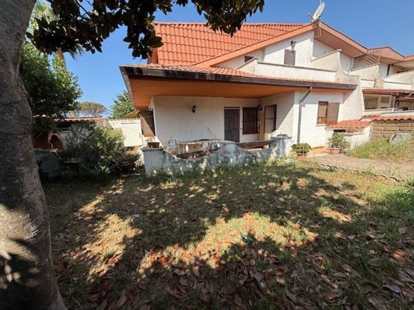 appartamento in vendita ad Anzio in zona Lido dei Pini