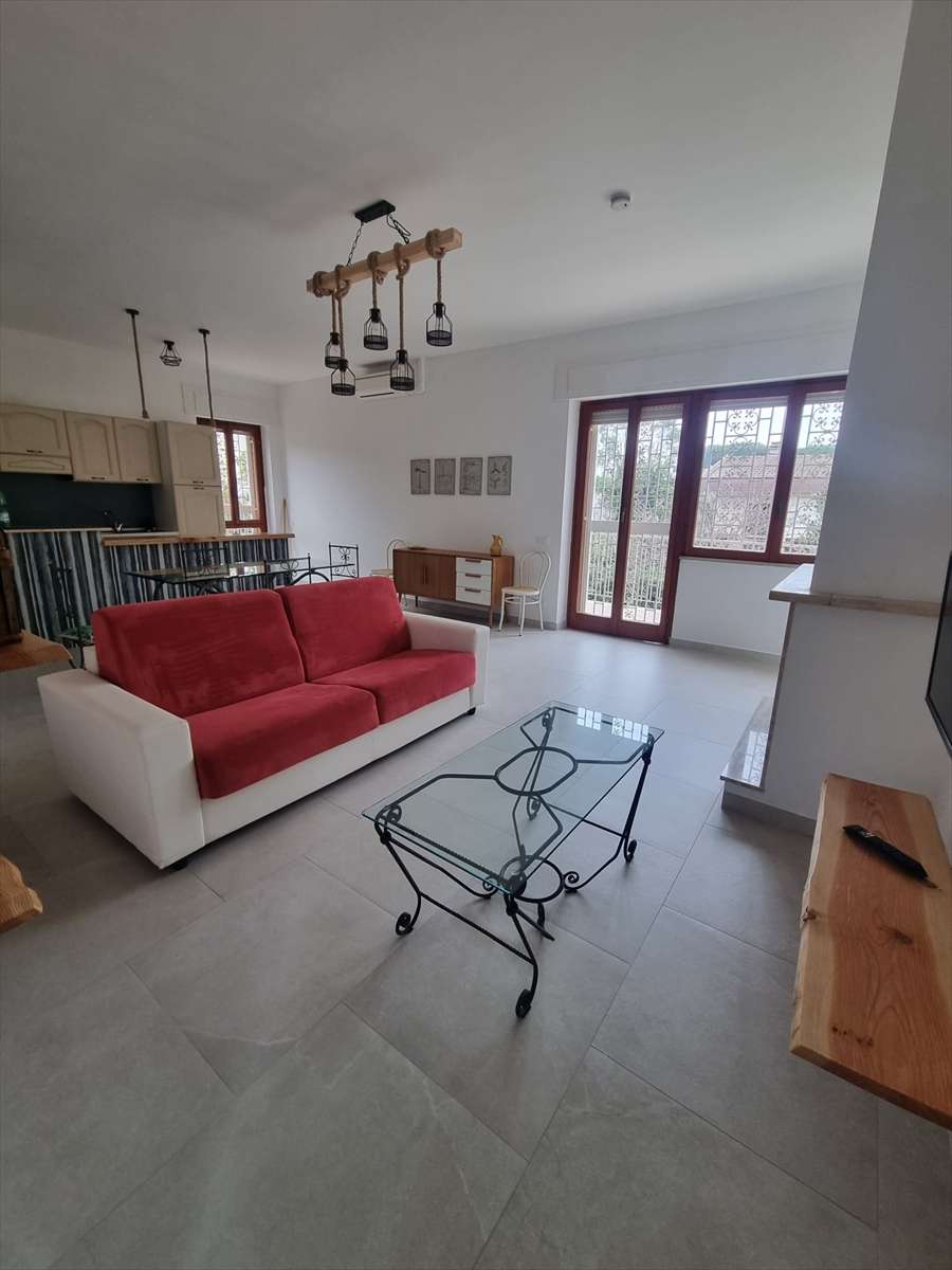 casa indipendente in vendita ad Anzio in zona Mare