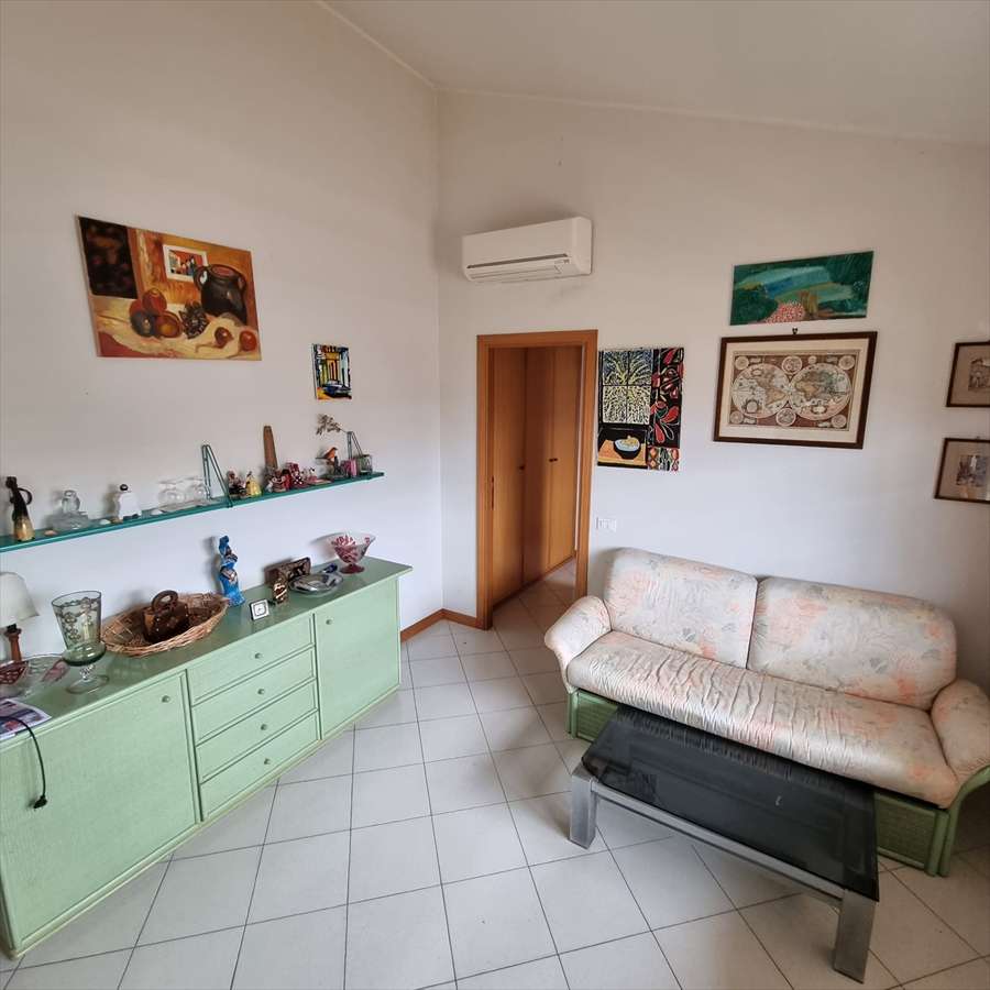 casa indipendente in vendita ad Anzio in zona Mare