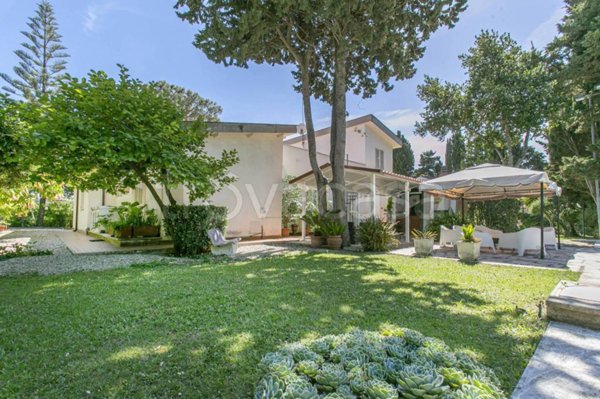 casa indipendente in vendita ad Anzio in zona Stazione