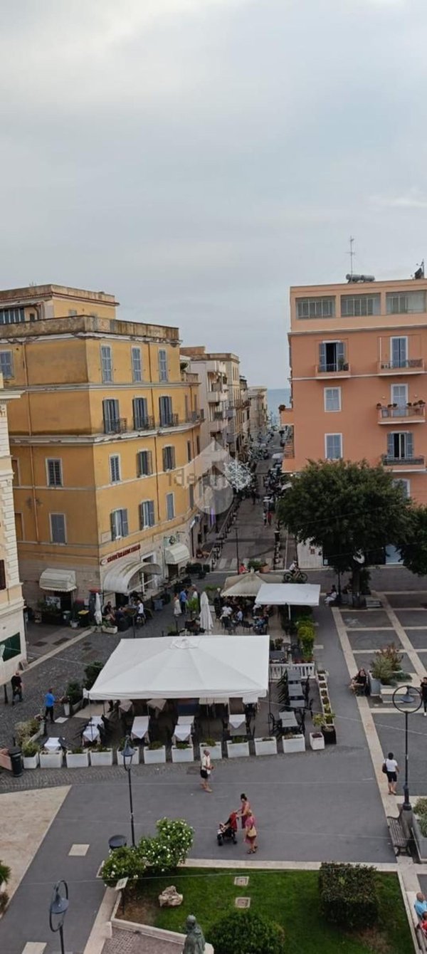 appartamento in vendita ad Anzio in zona Mare