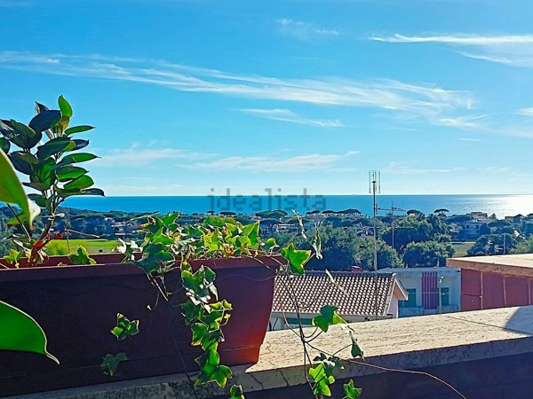 casa indipendente in vendita ad Anzio in zona Mare