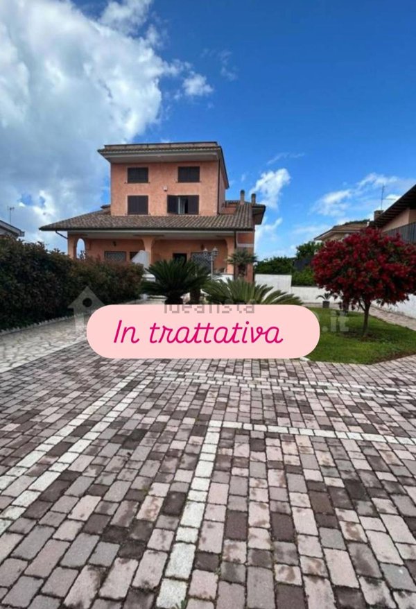 casa indipendente in vendita ad Anzio