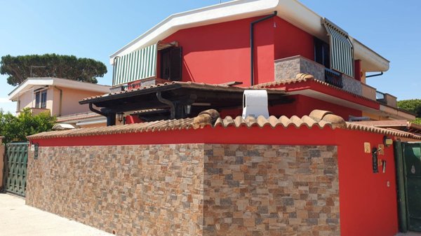 casa indipendente in vendita ad Anzio in zona Villa Claudia