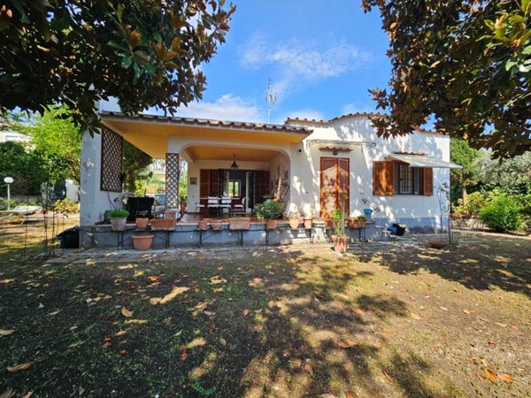 casa indipendente in vendita ad Anzio in zona Cincinnato