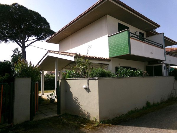 appartamento in vendita ad Anzio in zona Mare