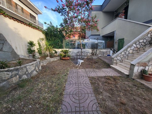 casa indipendente in vendita ad Anzio in zona Villa Claudia