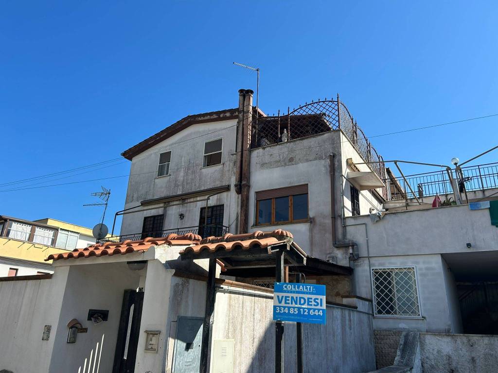 appartamento in vendita ad Anzio in zona Villa Claudia