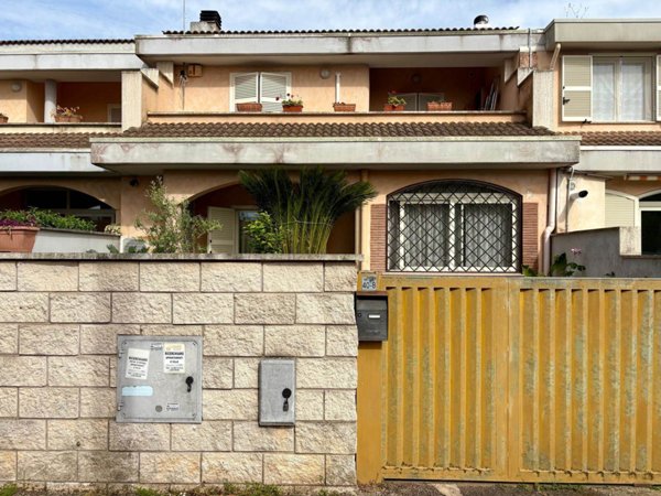 appartamento in vendita ad Anzio in zona Villa Claudia