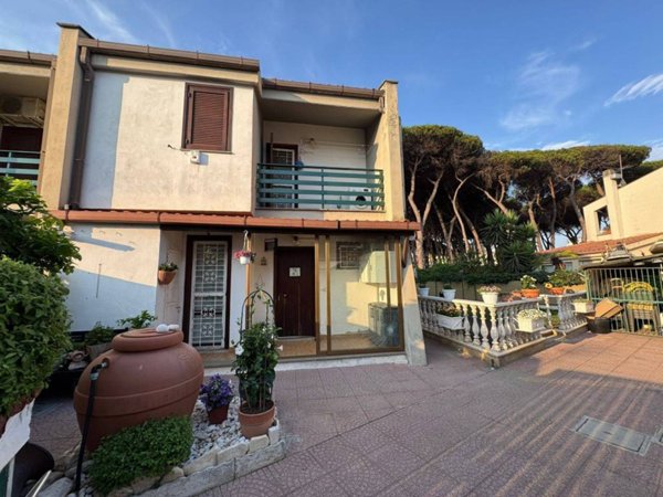 casa indipendente in vendita ad Anzio