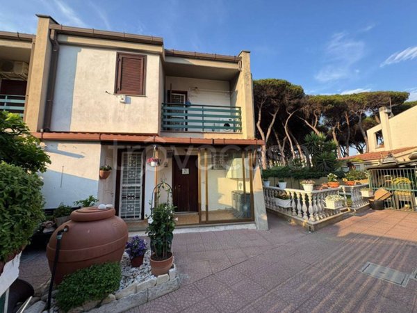 casa indipendente in vendita ad Anzio