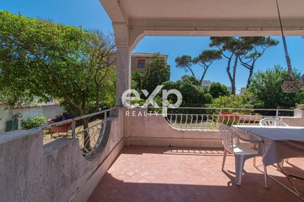 casa indipendente in vendita ad Anzio in zona Mare