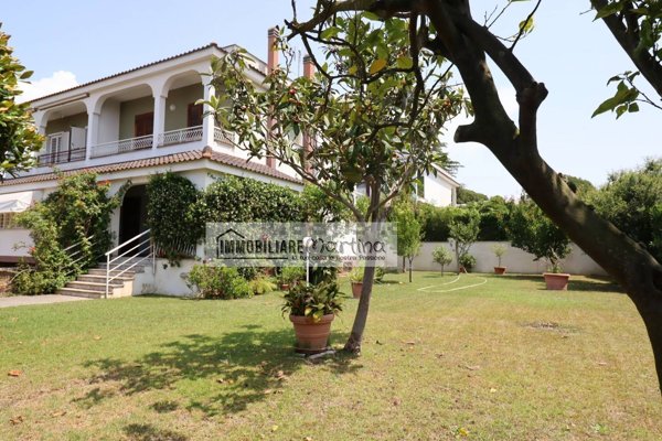 casa indipendente in vendita ad Anzio