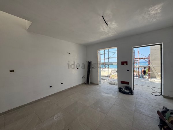 appartamento in vendita ad Anzio in zona Mare