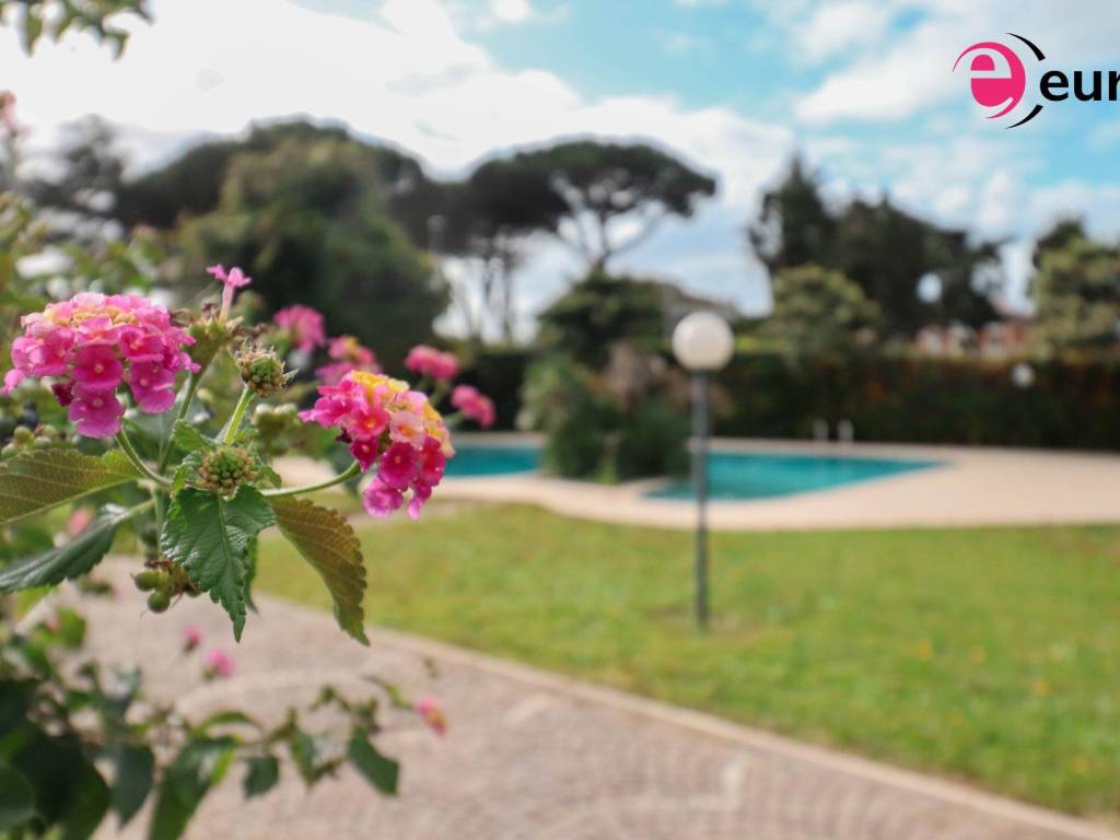 casa indipendente in vendita ad Anzio in zona Mare