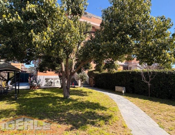 appartamento in vendita ad Anzio in zona Lido dei Pini