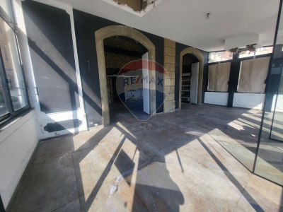 negozio in vendita ad Anzio in zona Mare