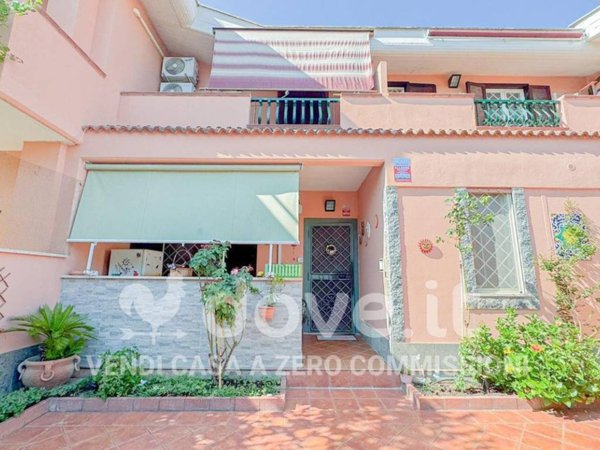 casa indipendente in vendita ad Anzio in zona Lido delle Sirene