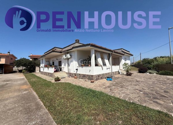 casa indipendente in vendita ad Anzio in zona Mare