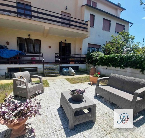 casa indipendente in vendita ad Anzio in zona Cincinnato