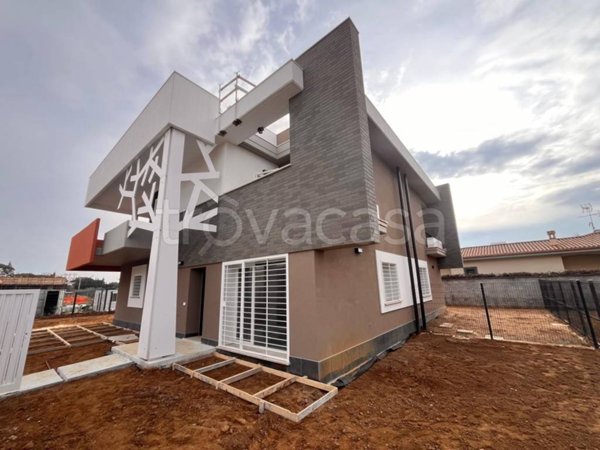 casa indipendente in vendita ad Anzio in zona Stazione