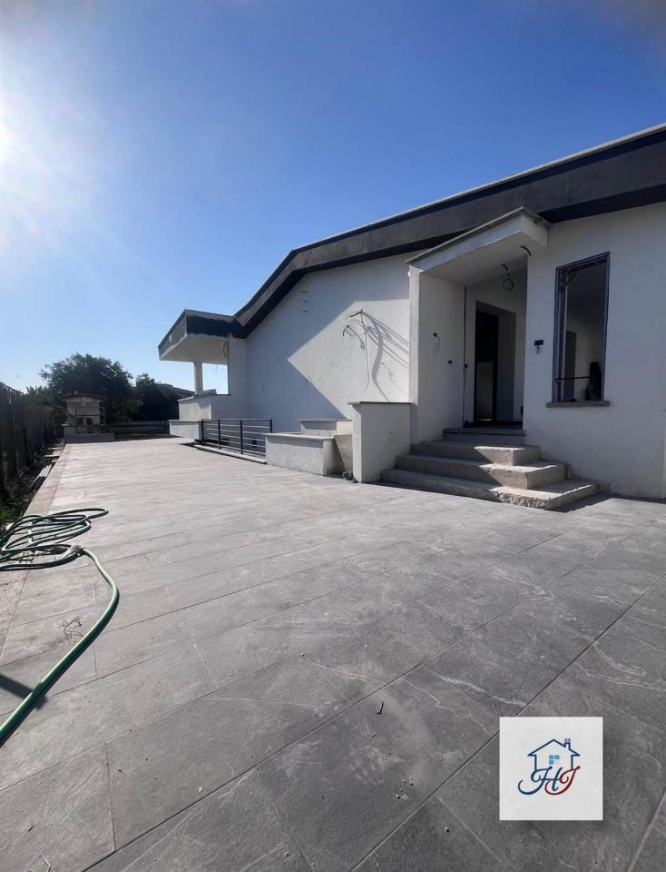 casa indipendente in vendita ad Anzio