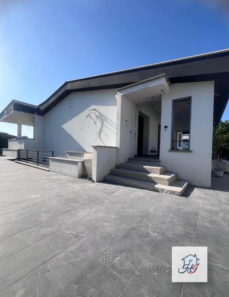 casa indipendente in vendita ad Anzio