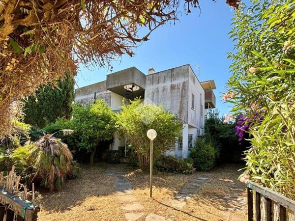 casa indipendente in vendita ad Anzio in zona Villa Claudia