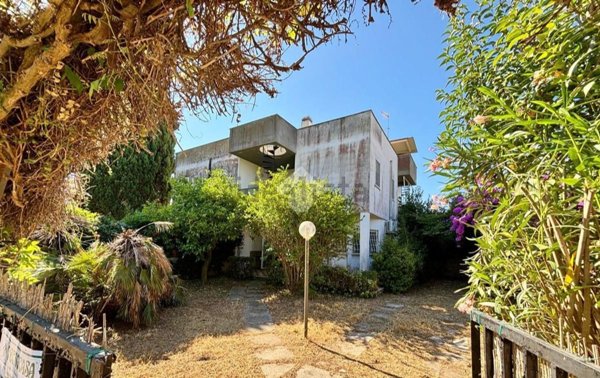 appartamento in vendita ad Anzio in zona Villa Claudia