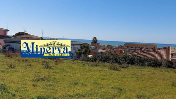 terreno edificabile in vendita ad Anzio in zona Mare