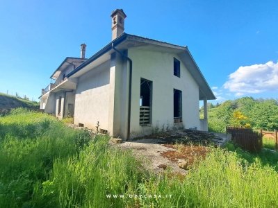 casa semindipendente in vendita ad Anzio in zona Stazione