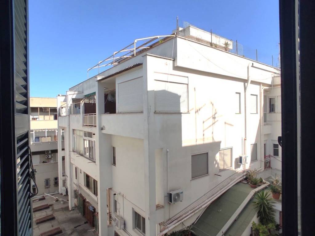 appartamento in vendita ad Anzio in zona Mare