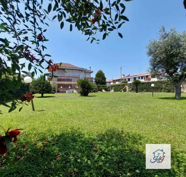 casa indipendente in vendita ad Anzio