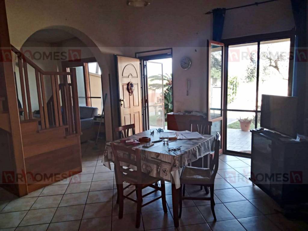 casa indipendente in vendita ad Anzio