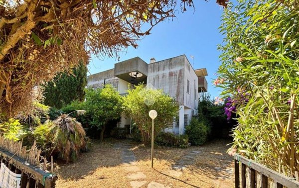 casa indipendente in vendita ad Anzio in zona Villa Claudia