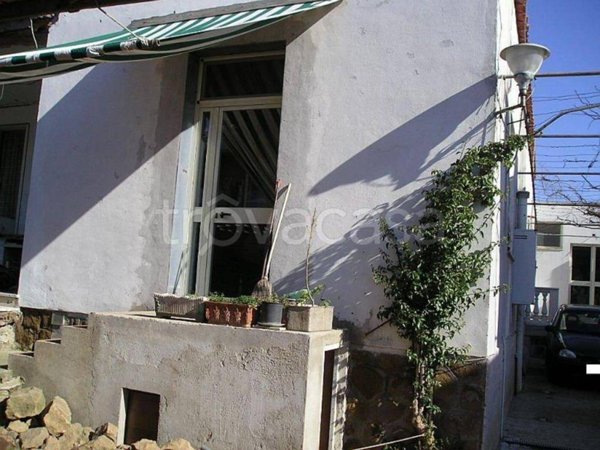 casa indipendente in vendita ad Anzio in zona Anzio Colonia