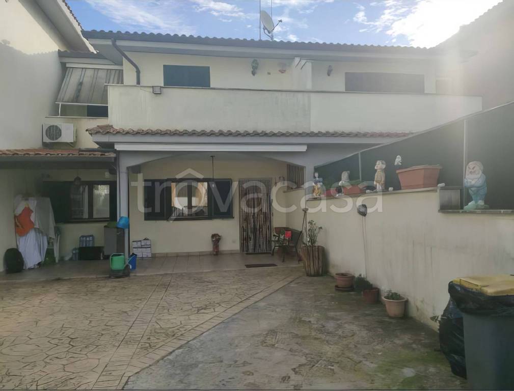 casa indipendente in vendita ad Anzio