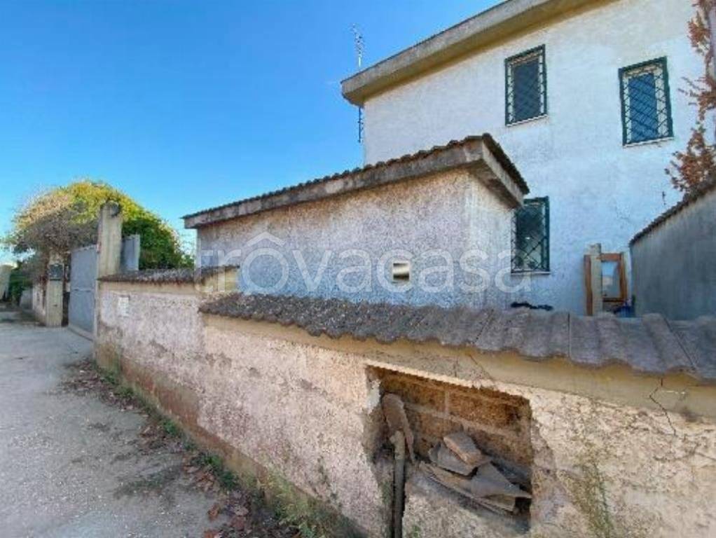 casa indipendente in vendita ad Anzio in zona Villa Claudia