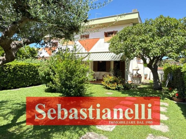 casa indipendente in vendita ad Anzio in zona Mare