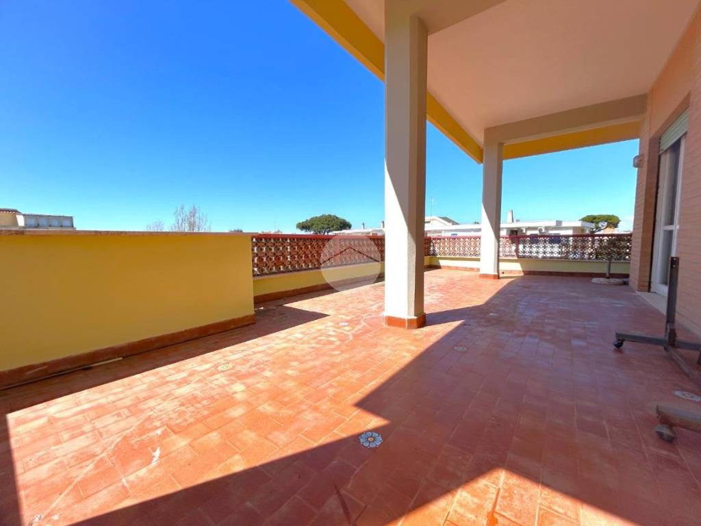 appartamento in vendita ad Anzio in zona Mare