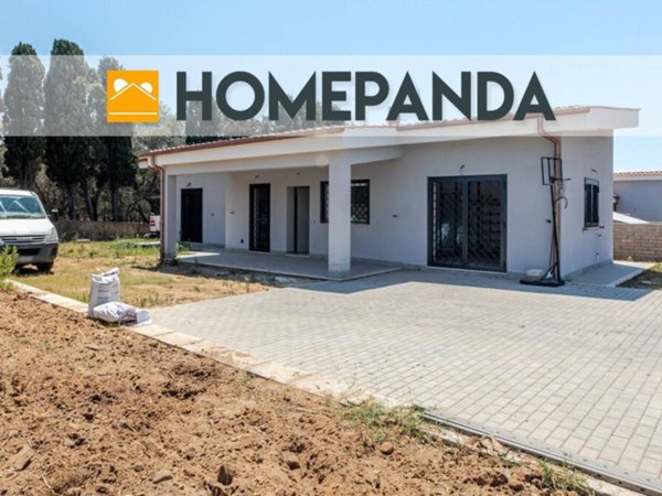 casa indipendente in vendita ad Anzio in zona Villa Claudia