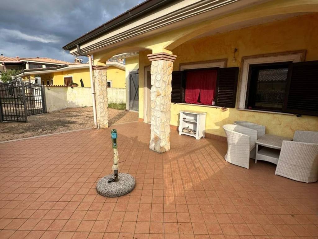 casa indipendente in vendita ad Anzio in zona Anzio Colonia