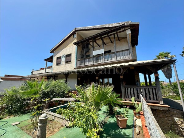 casa indipendente in vendita ad Anzio in zona Mare