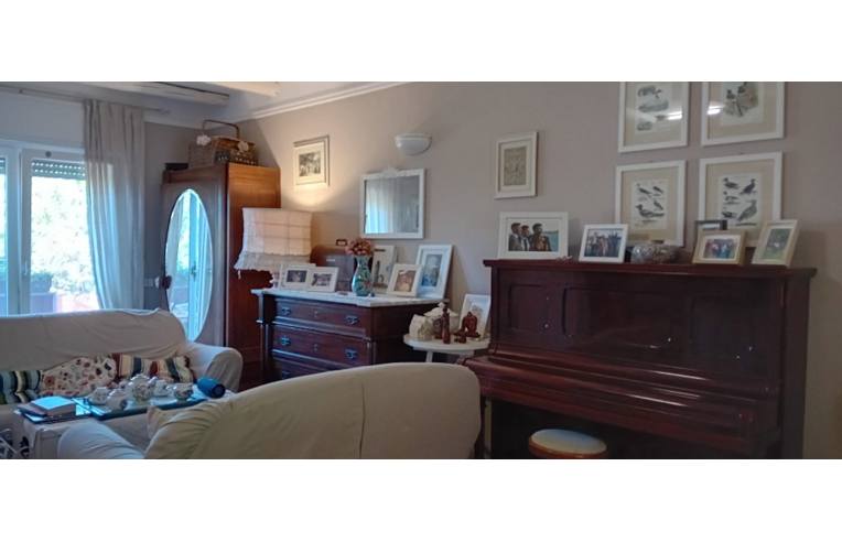 casa indipendente in vendita ad Anzio in zona Villa Claudia