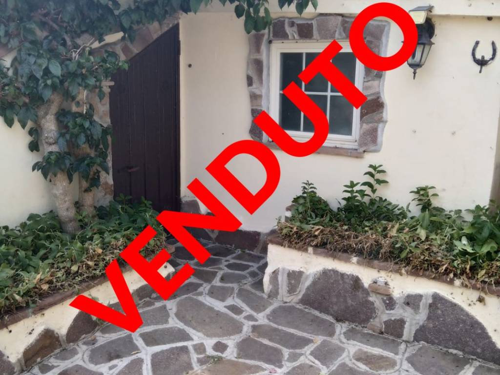casa indipendente in vendita ad Anzio in zona Lido dei Pini