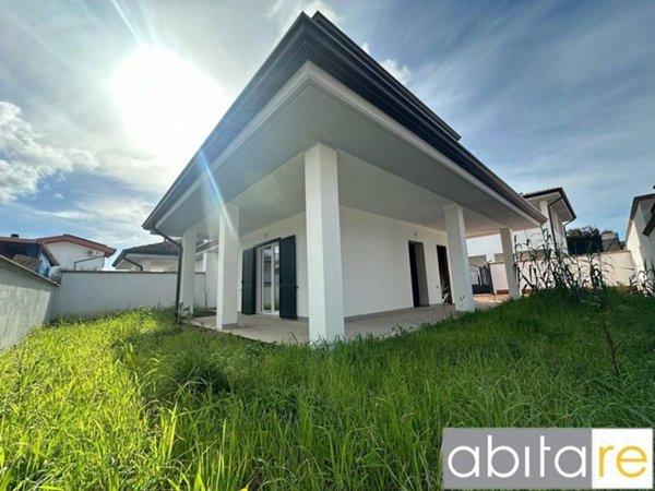 casa indipendente in vendita ad Anzio