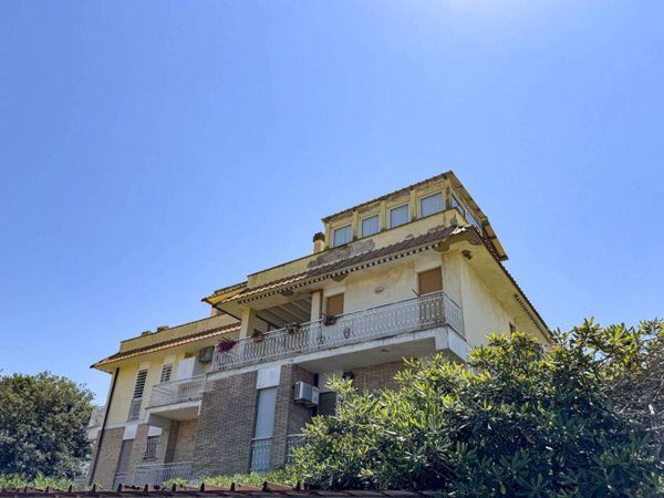 appartamento in vendita ad Anzio in zona Mare
