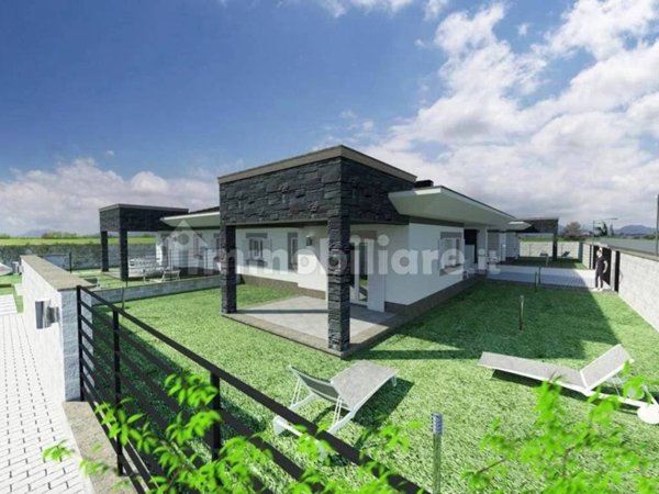 casa indipendente in vendita ad Anzio in zona Marechiaro