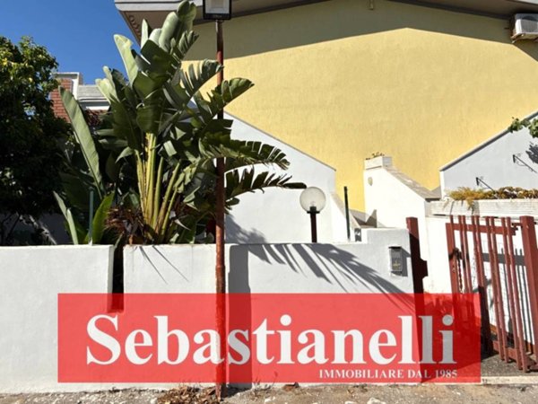 appartamento in vendita ad Anzio in zona Mare